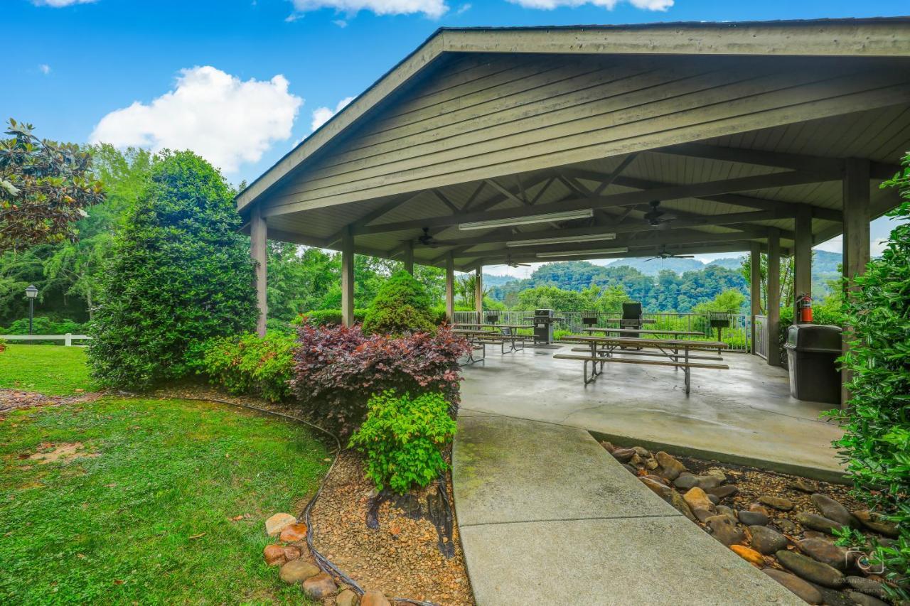 A Peaceful Retreat Whispering Pines 622 Apartment Pigeon Forge Ngoại thất bức ảnh